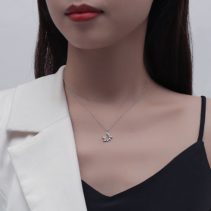 Peace Leaf Necklace Silver