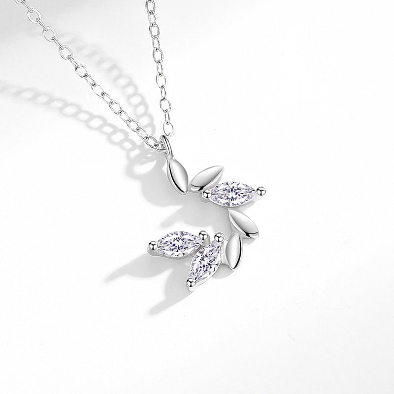 Peace Leaf Necklace Silver