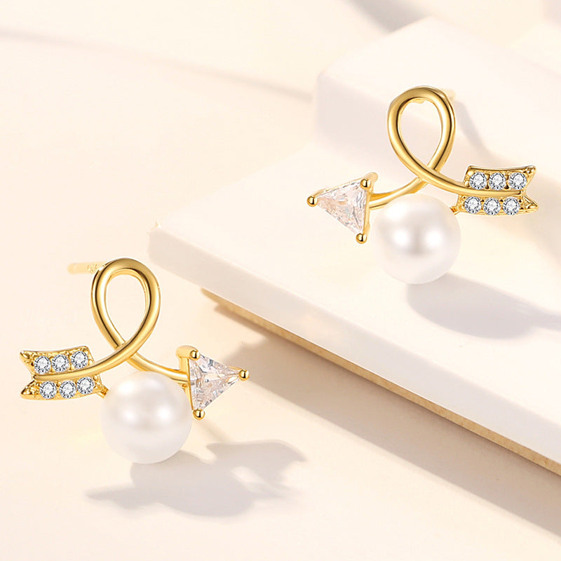Arrow Pearl Earrings Stud