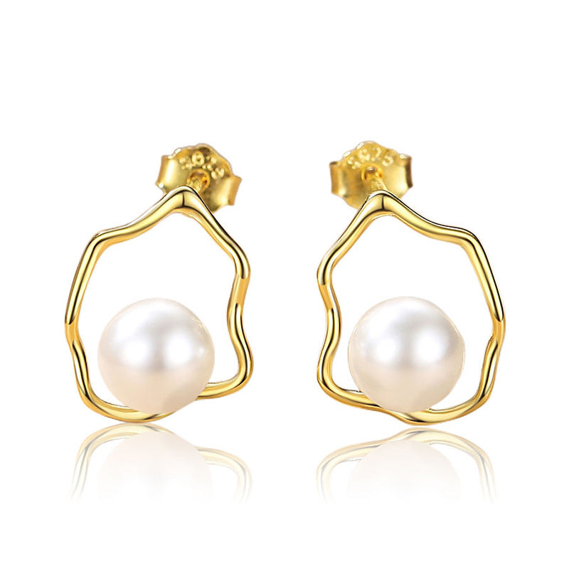 Pearl Stud