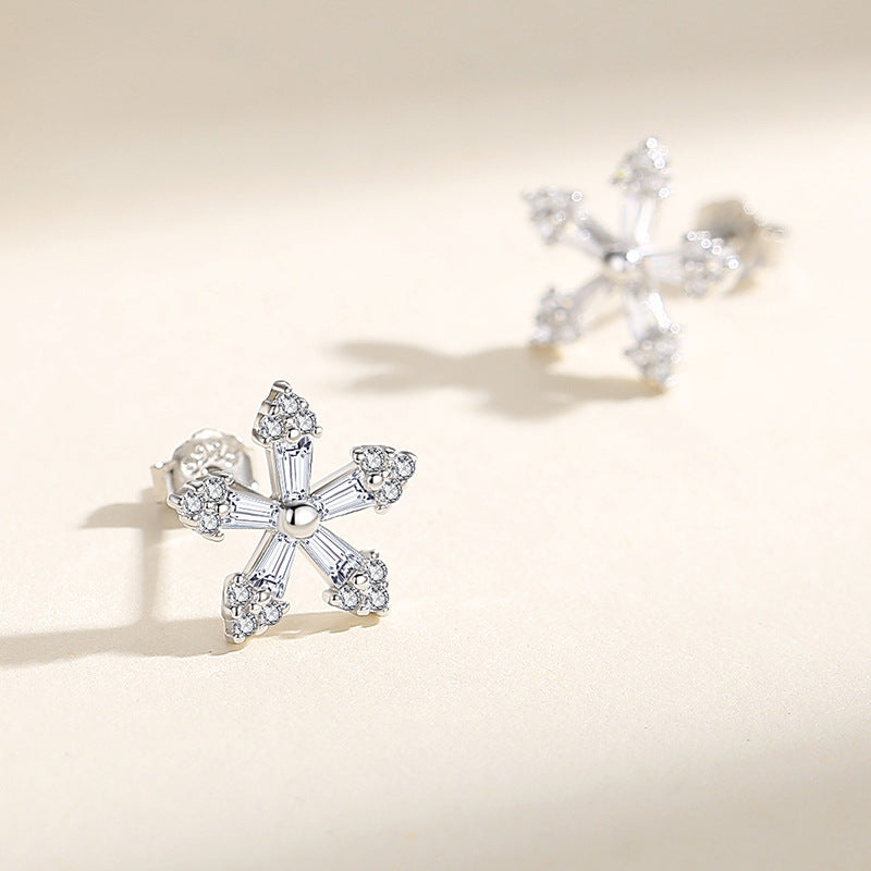 Flowe Stud Earrings