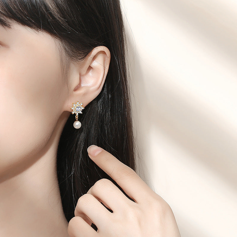 Snowflakes Pearl Dangle Earrings