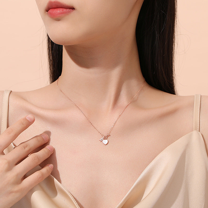 Arrow Hear Necklace