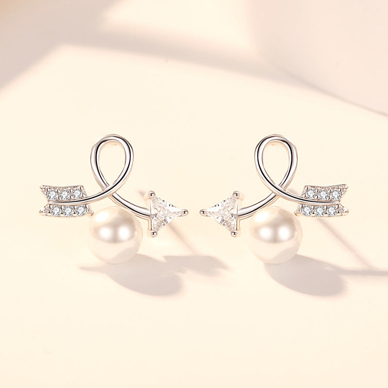 Arrow Pearl Earrings Stud