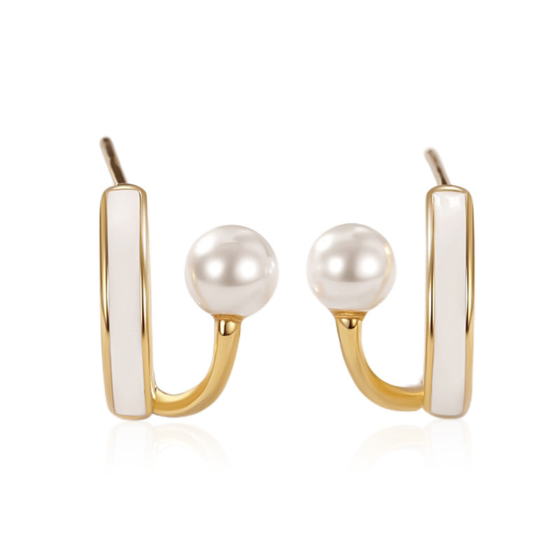 Pearl earrings