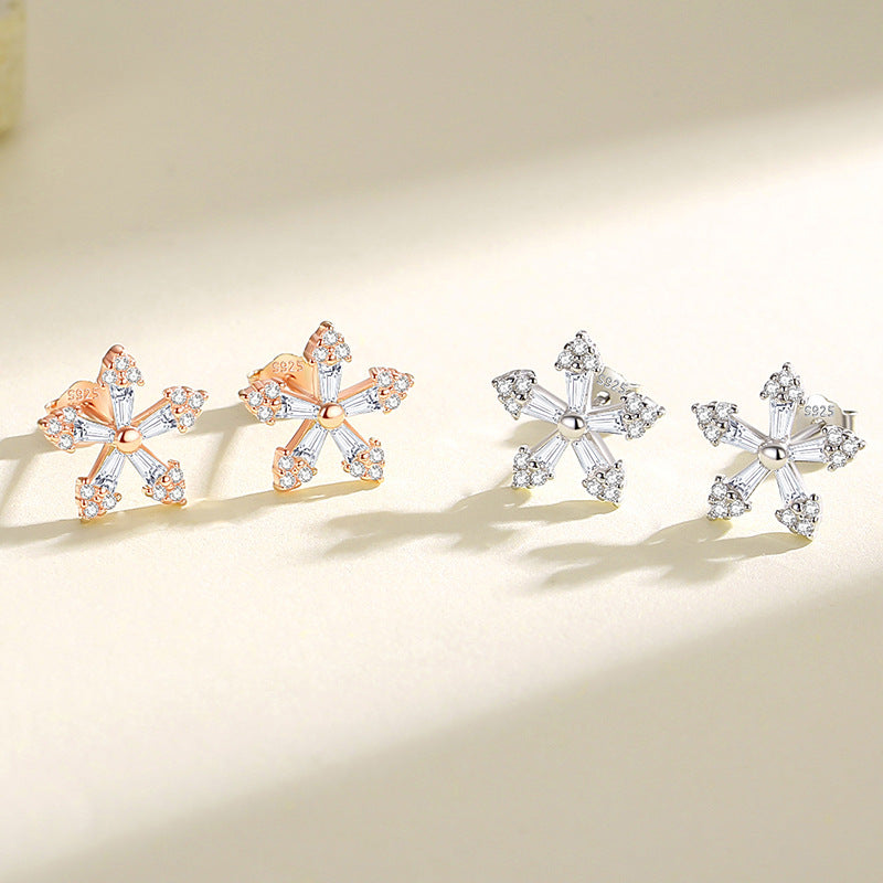 Flowe Stud Earrings